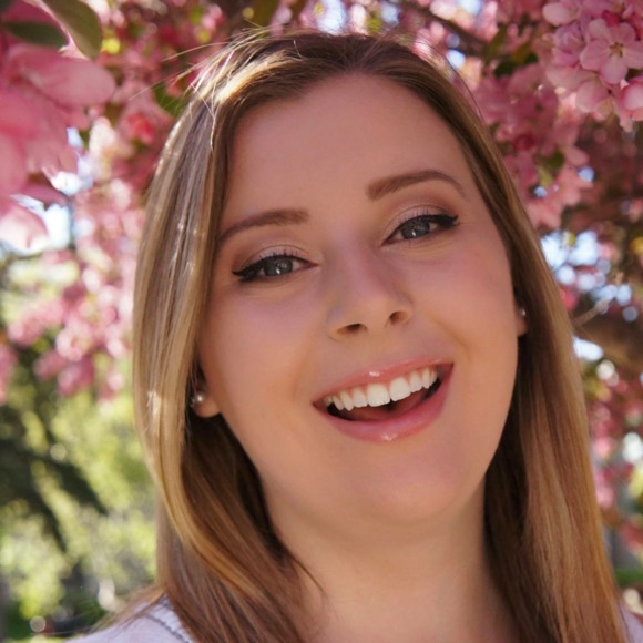 Meet your Posher, Julia elizabeth - Picture 1 of 1